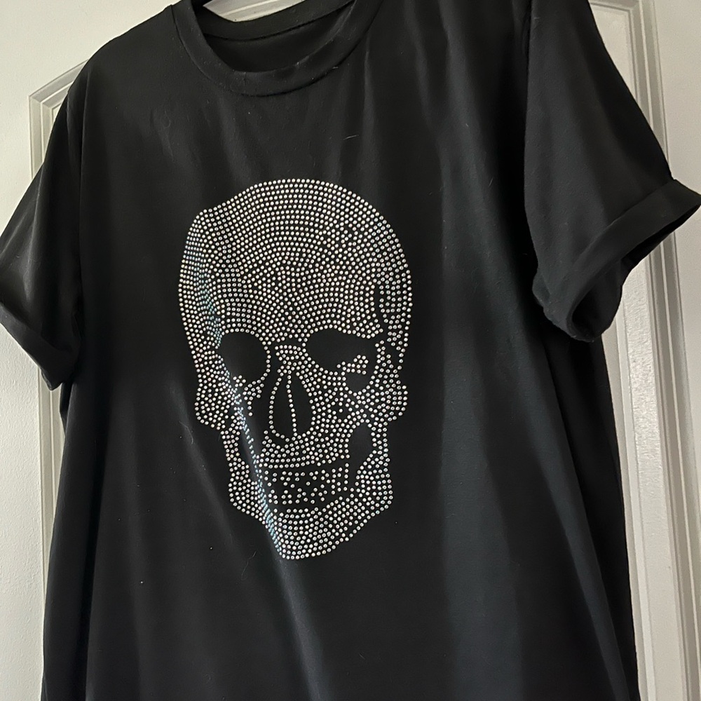 Black Skull Embellished Women's Top
